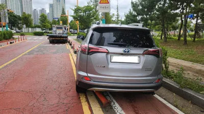 2018 Toyota RAV4 JTMDJREV6JD258864 VIN:JTMDJREV6JD258864