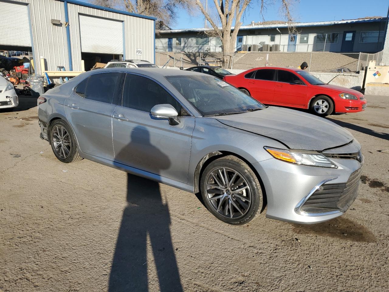 2022 TOYOTA CAMRY XLE VIN:4T1F31AK2NU577132