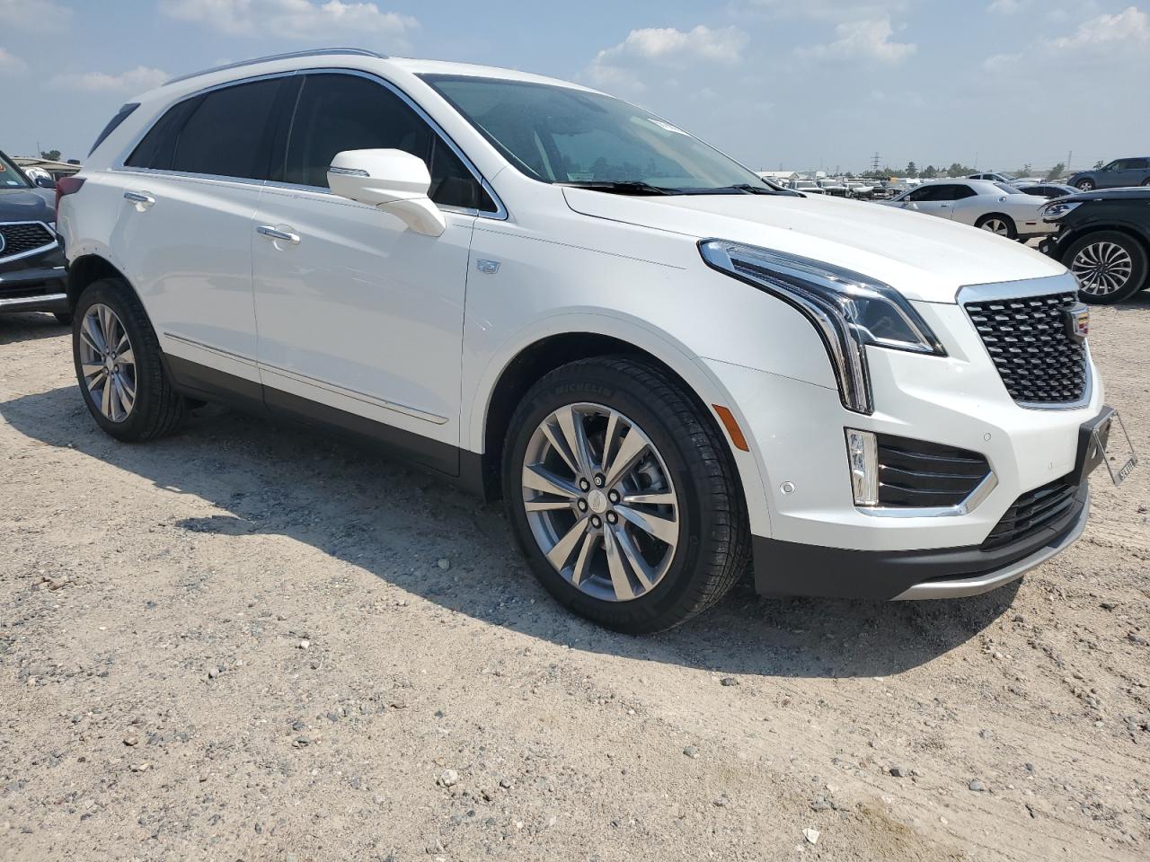 2024 CADILLAC XT5 PREMIUM LUXURY VIN:1GYKNDRS1RZ723638