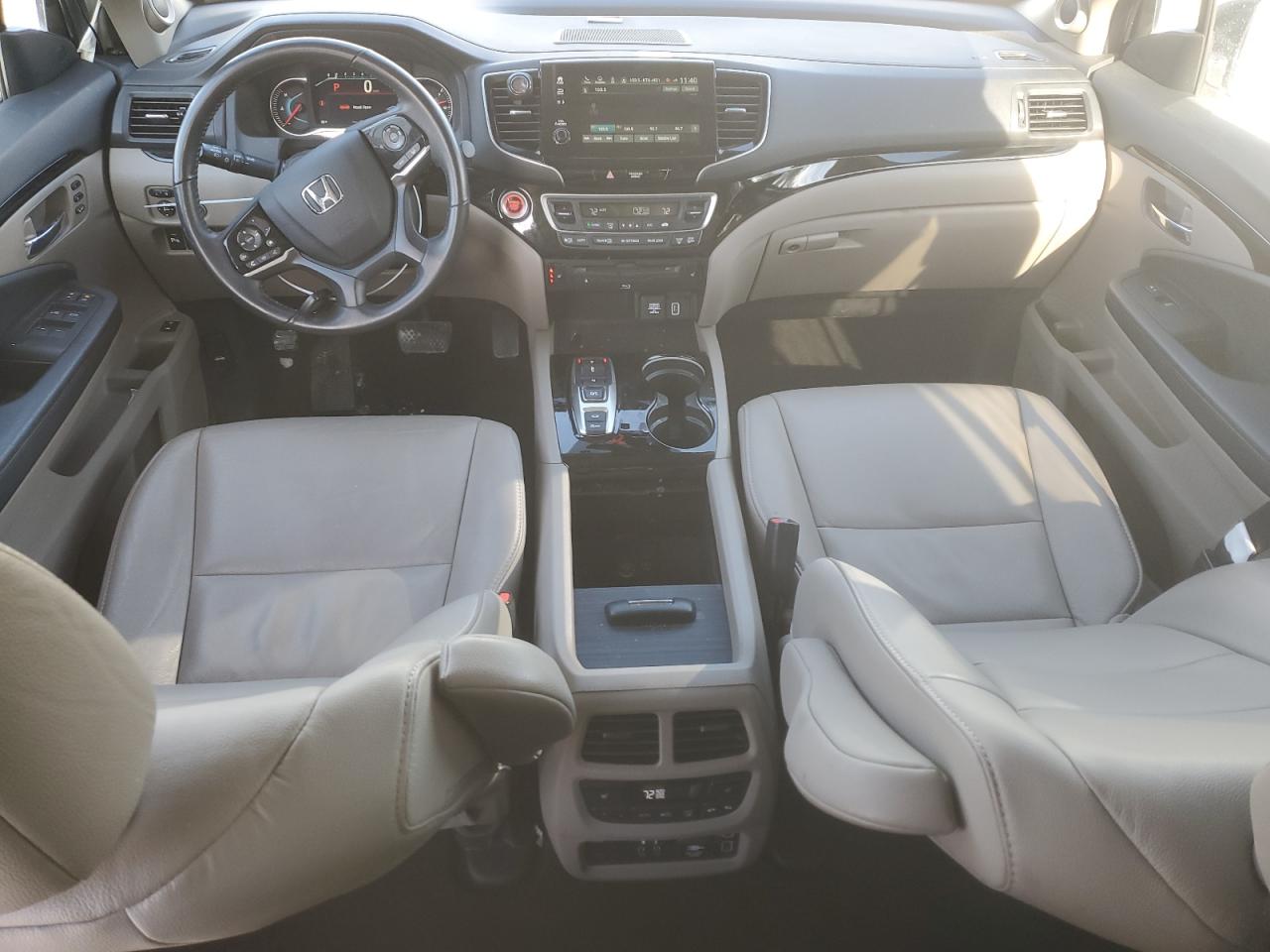 2022 HONDA PILOT TOURING VIN:5FNYF6H98NB011117
