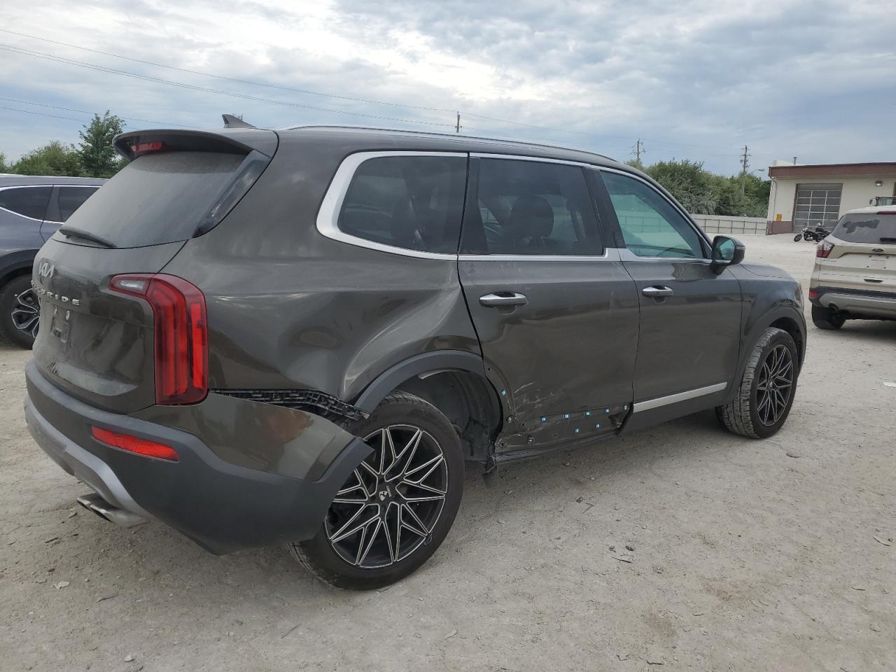 2022 KIA TELLURIDE S VIN:5XYP64HC4NG298458