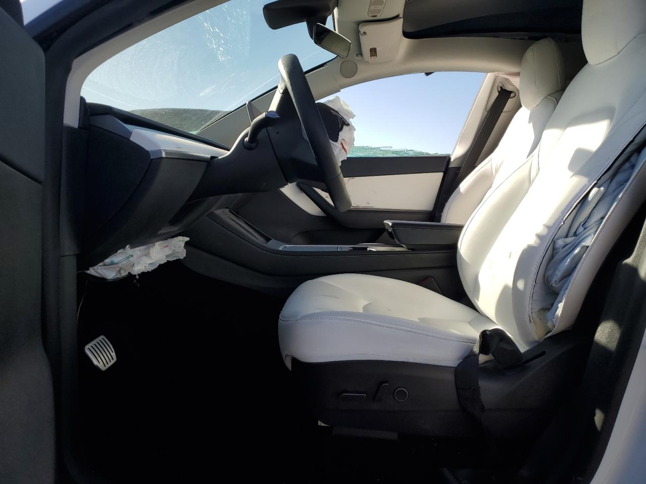 2022 TESLA MODEL Y  VIN:7SAYGDEF7NF342009
