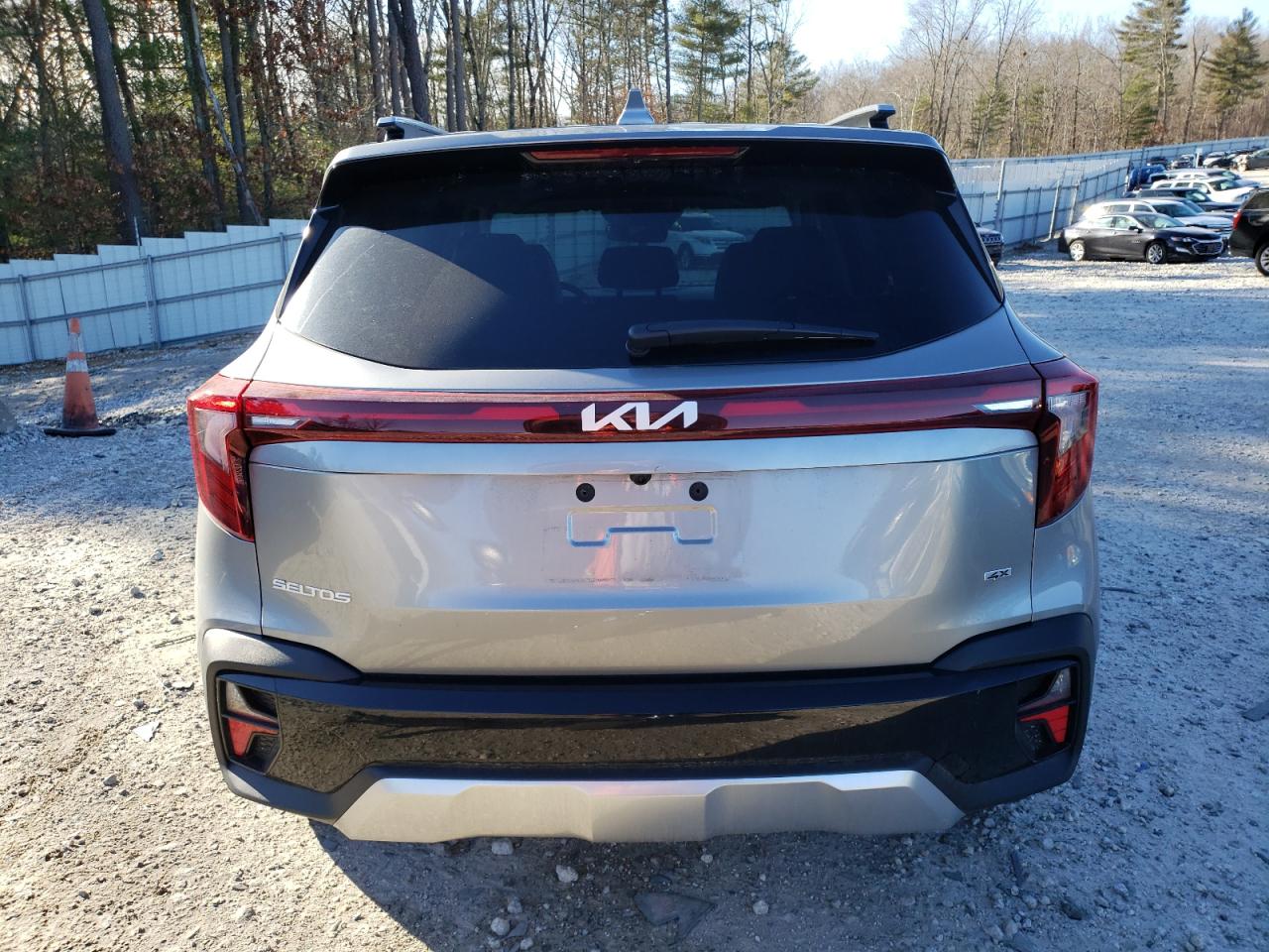 2024 KIA SELTOS EX VIN:KNDERCAA7R7652767