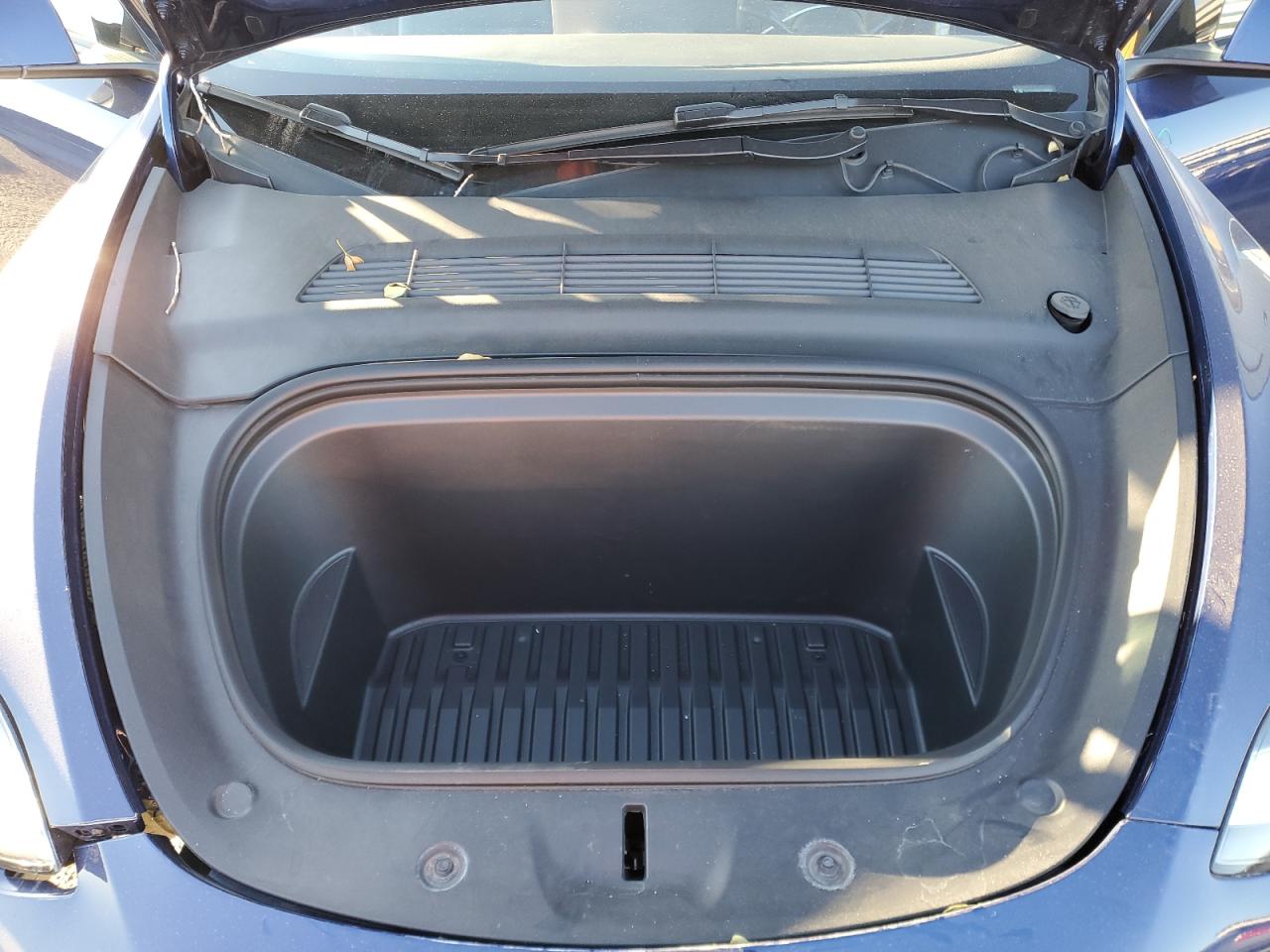2022 TESLA MODEL Y  VIN:7SAYGAEE4NF468690