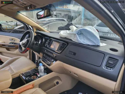 2015 Kia Carnival KNAMC81ABFS068549 VIN:KNAMC81ABFS068549