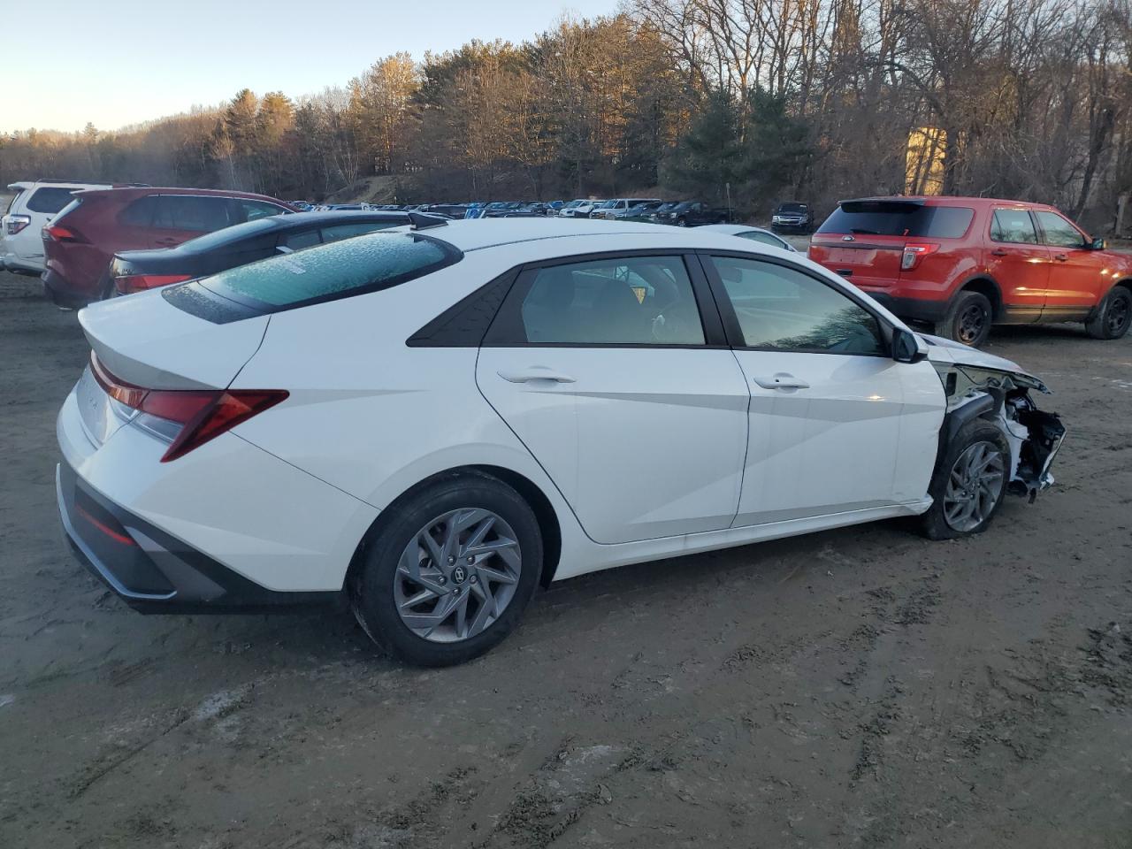 2024 HYUNDAI ELANTRA SEL VIN:KMHLM4DG4RU680230