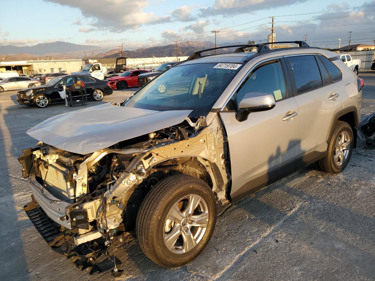 2024 TOYOTA RAV4 XLE VIN:2T3P1RFV2RW440295