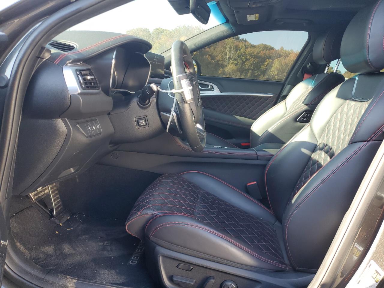 2023 GENESIS G70 BASE VIN:KMTG54TE5PU117687