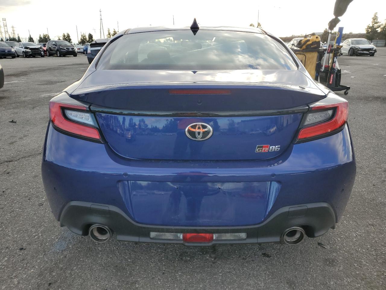 2023 TOYOTA GR 86  VIN:JF1ZNBC11P8764160