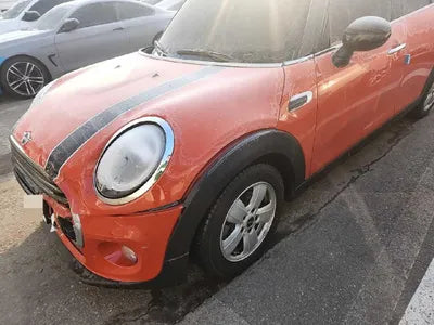 2018 MINI Cooper VIN: