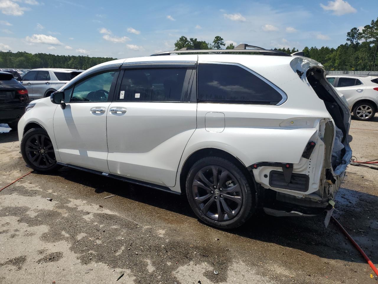 2023 TOYOTA SIENNA XSE VIN:5TDCRKECXPS155096