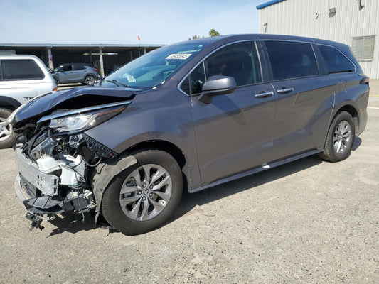 2022 TOYOTA SIENNA XLE VIN:5TDYRKEC3NS125652