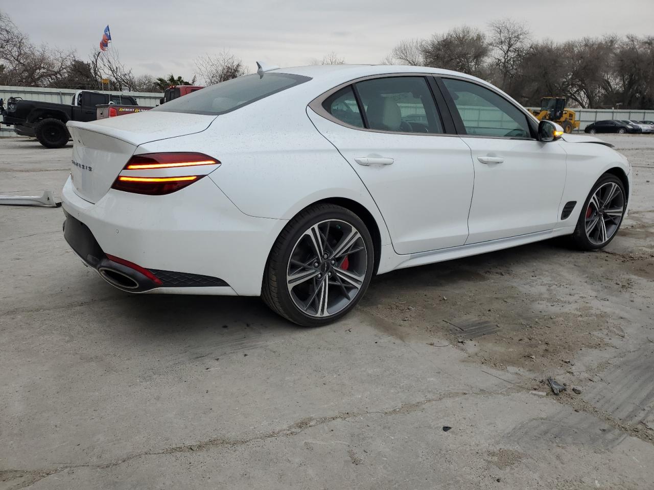 2024 GENESIS G70 BASE VIN:KMTG34SC8RU137005