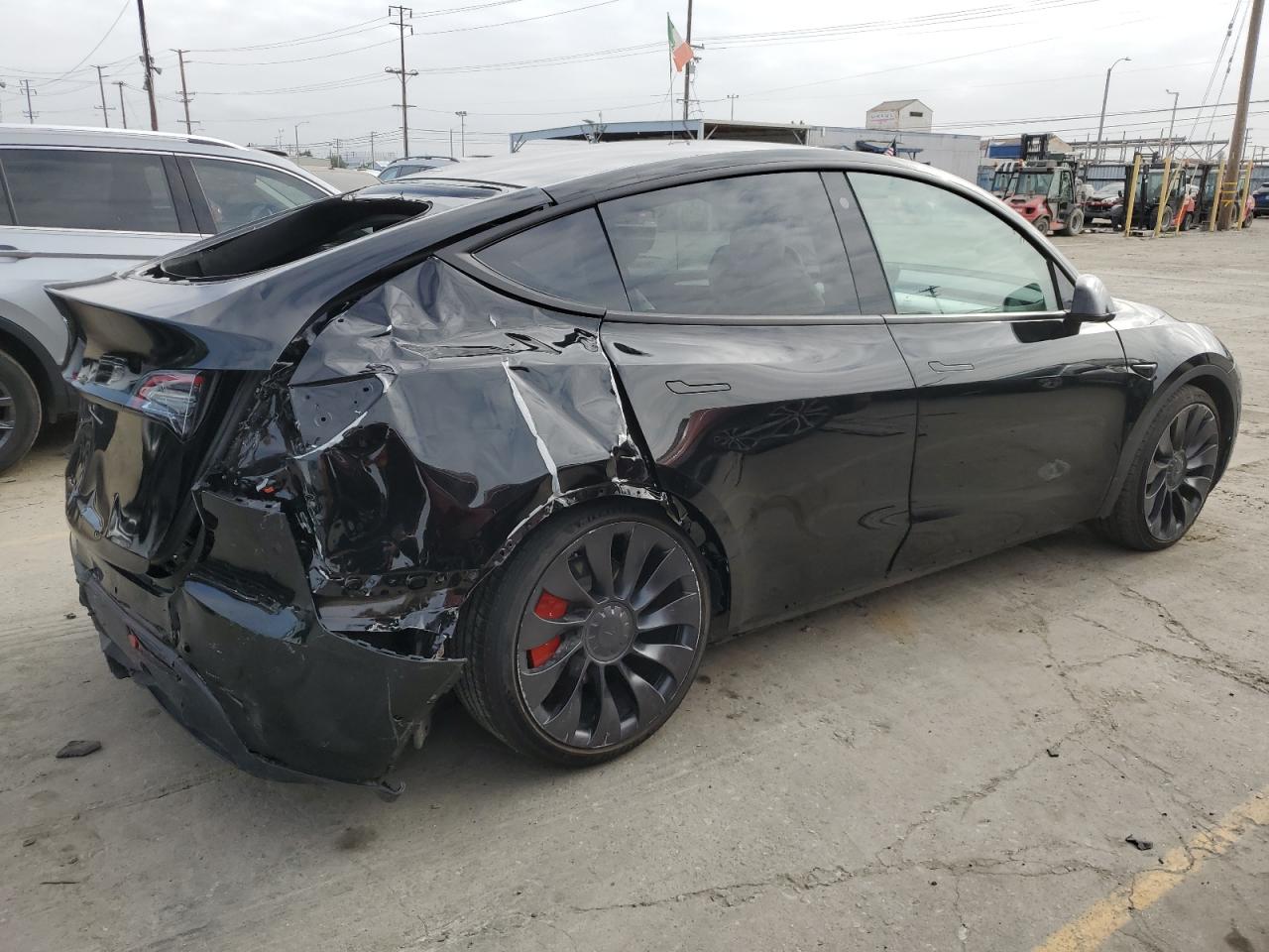 2022 TESLA MODEL Y  VIN:7SAYGDEF2NF536530