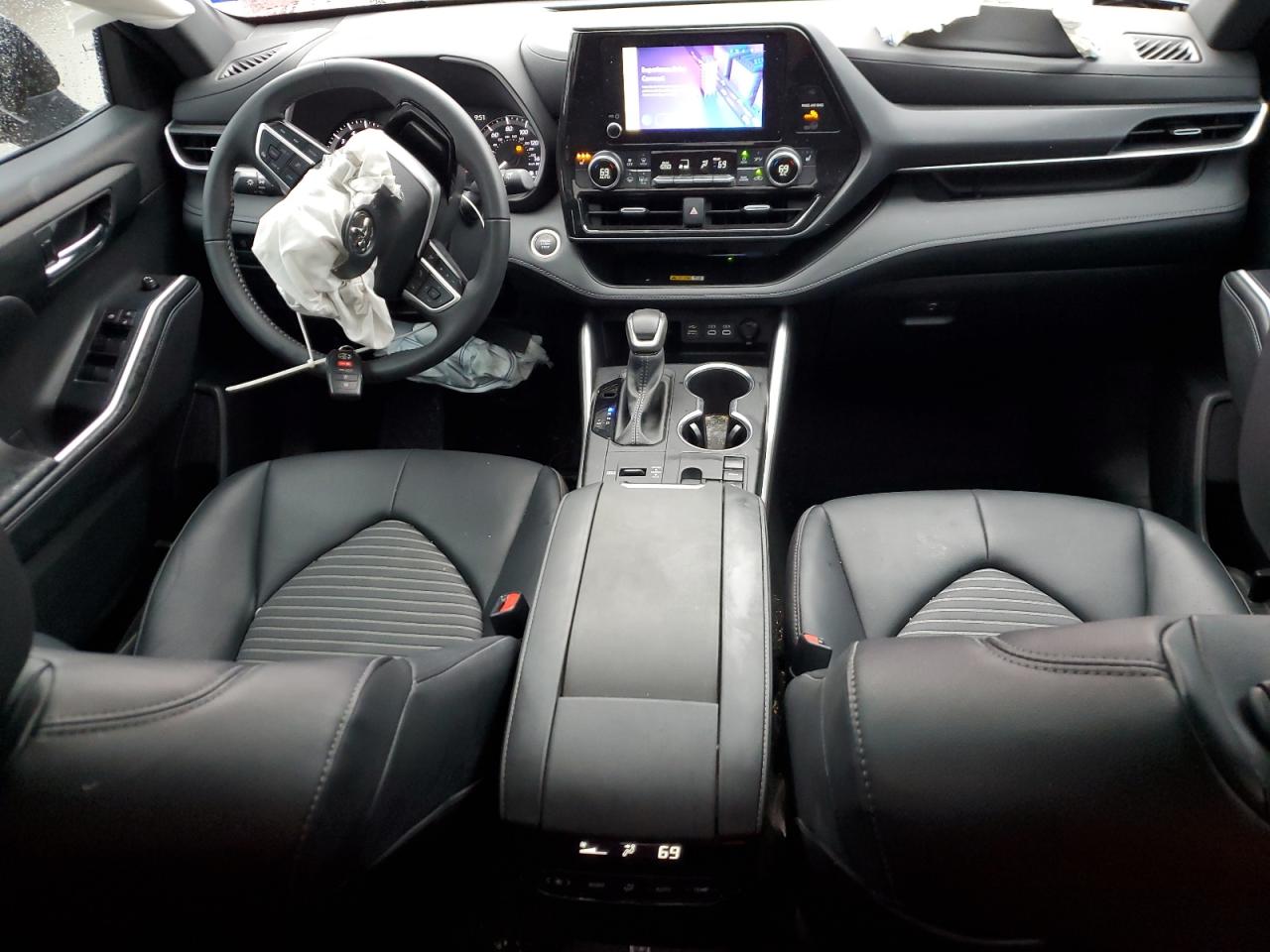 2024 TOYOTA HIGHLANDER LE VIN:5TDKDRAH0RS538424