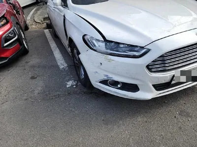 2017 Ford Mondeo VIN: