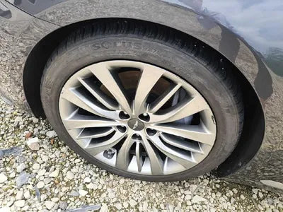 2016 Genesis G80 VIN: