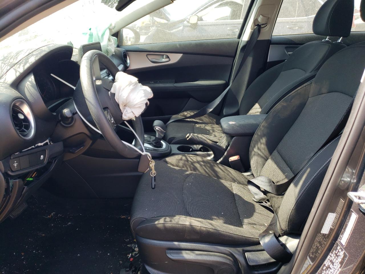 2022 KIA FORTE FE VIN:3KPF24ADXNE502820