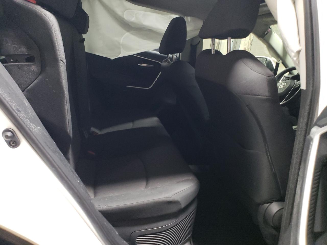 2024 TOYOTA RAV4 XLE VIN:JTMRWRFV3RD234443