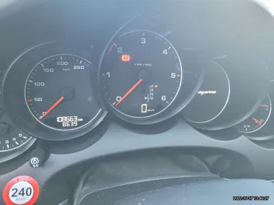 2015 Porsche Cayenne VIN: