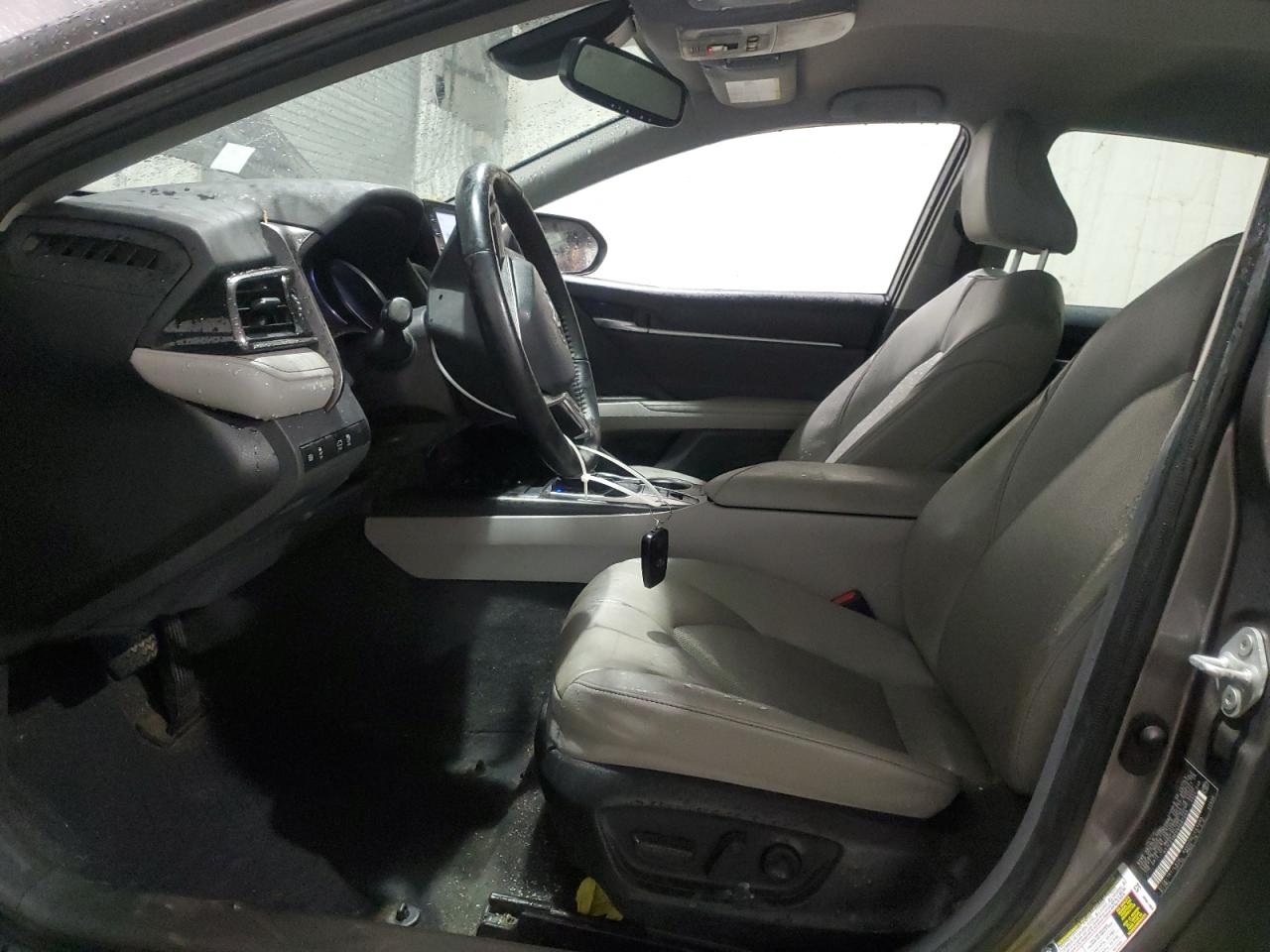 2022 TOYOTA CAMRY XLE VIN:4T1F31AK5NU587489