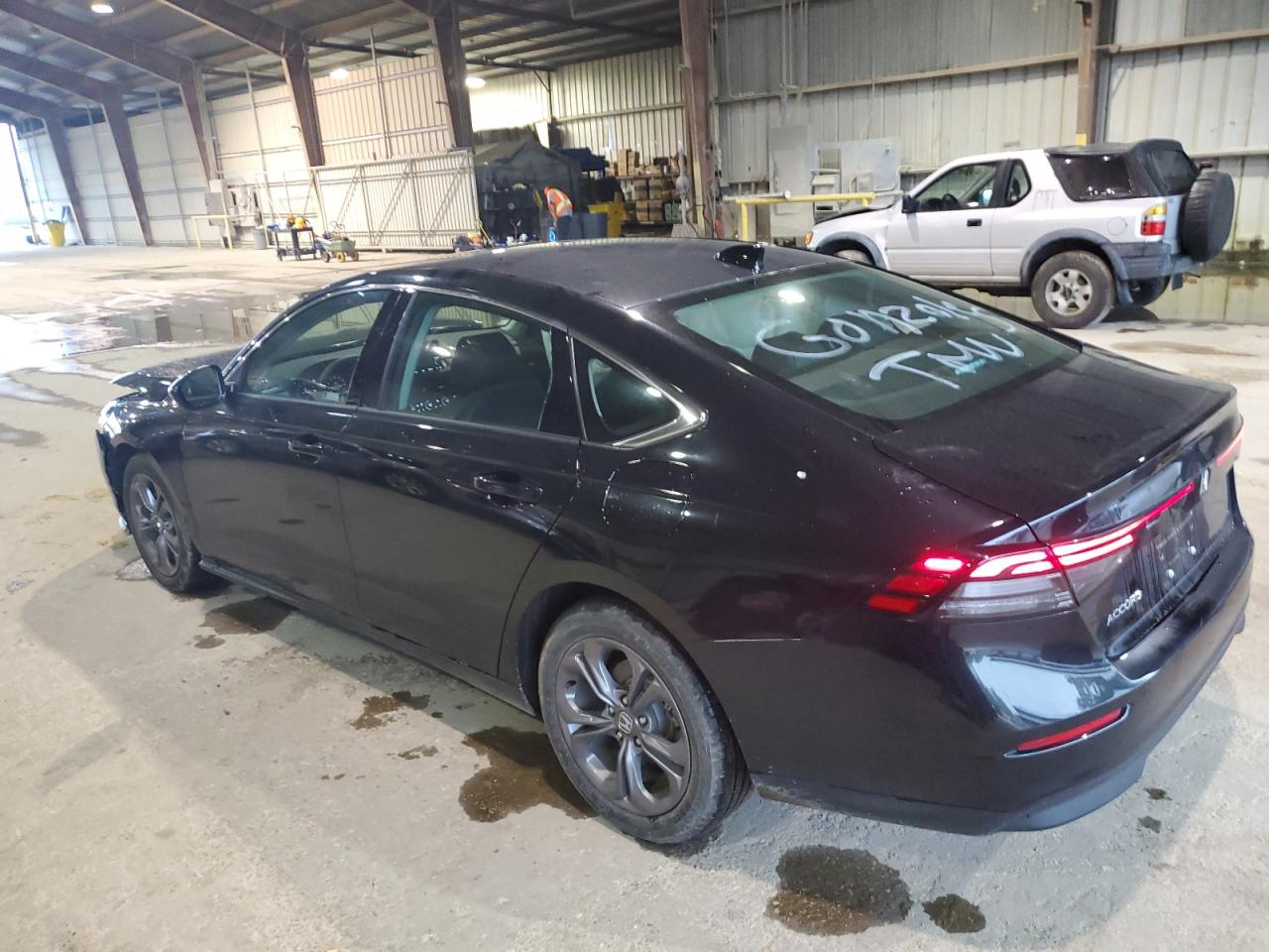 2024 HONDA ACCORD EX VIN:1HGCY1F37RA045488