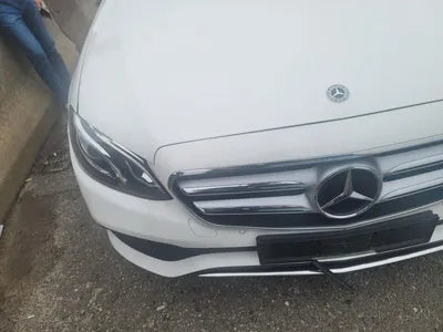 2019 Mercedes-Benz E 300 WDDZF4JB4KA677326 VIN:WDDZF4JB4KA677326