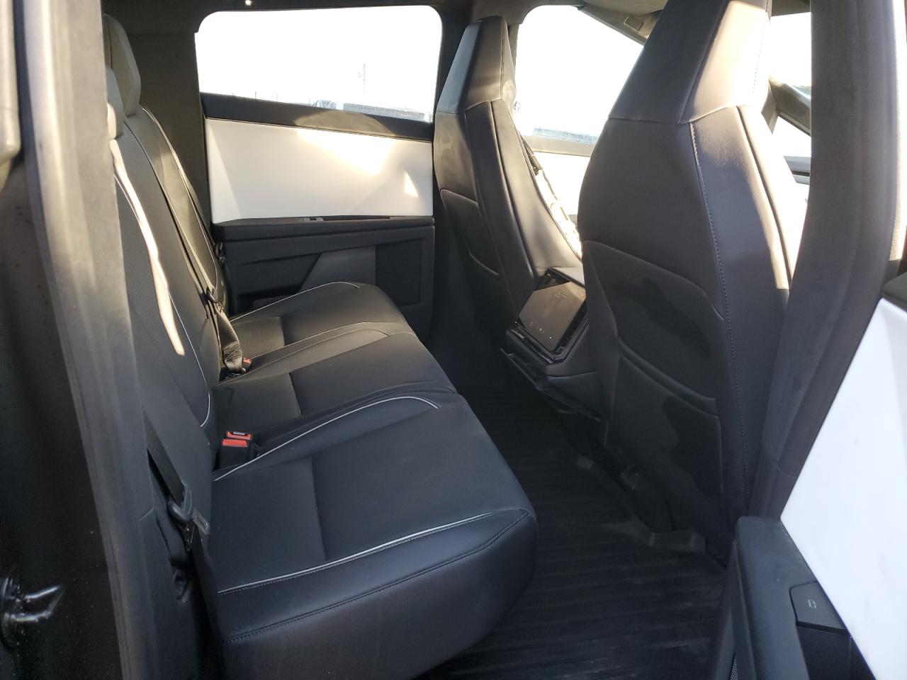 2024 TESLA CYBERTRUCK  VIN:7G2CEHEDXRA013484