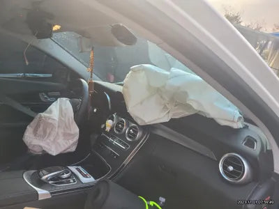 2019 Mercedes-Benz C 220 VIN: