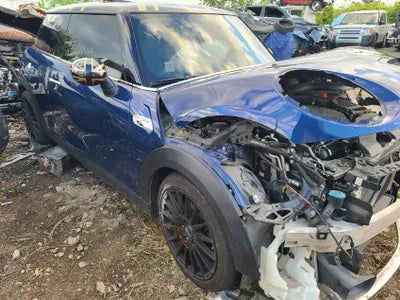2014 MINI Cooper VIN: