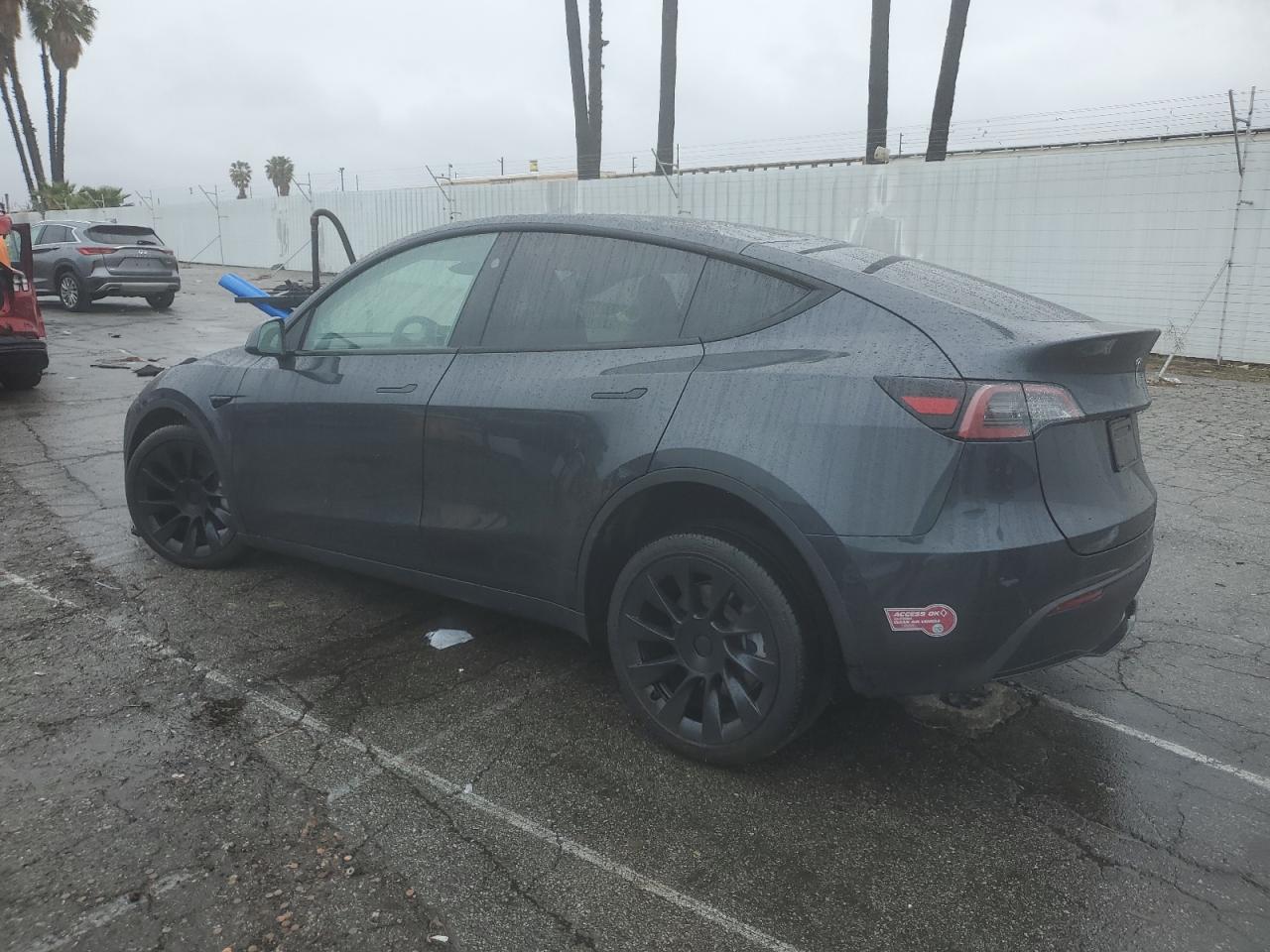 2024 TESLA MODEL Y  VIN:7SAYGDED5RF054851
