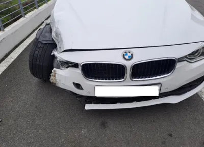 2018 BMW 320 116KMWBA8C5106J5L VIN:116KMWBA8C5106J5L