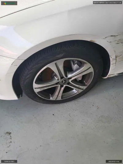 2017 Mercedes-Benz E 300 WDDZF4JB1JA333984 VIN:WDDZF4JB1JA333984