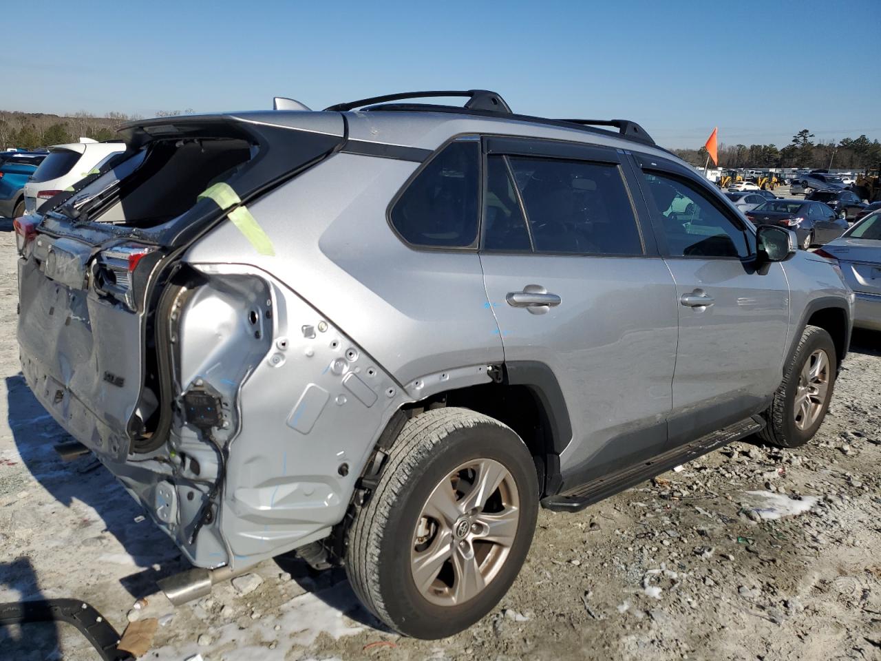 2022 TOYOTA RAV4 XLE VIN:2T3W1RFV4NC210216