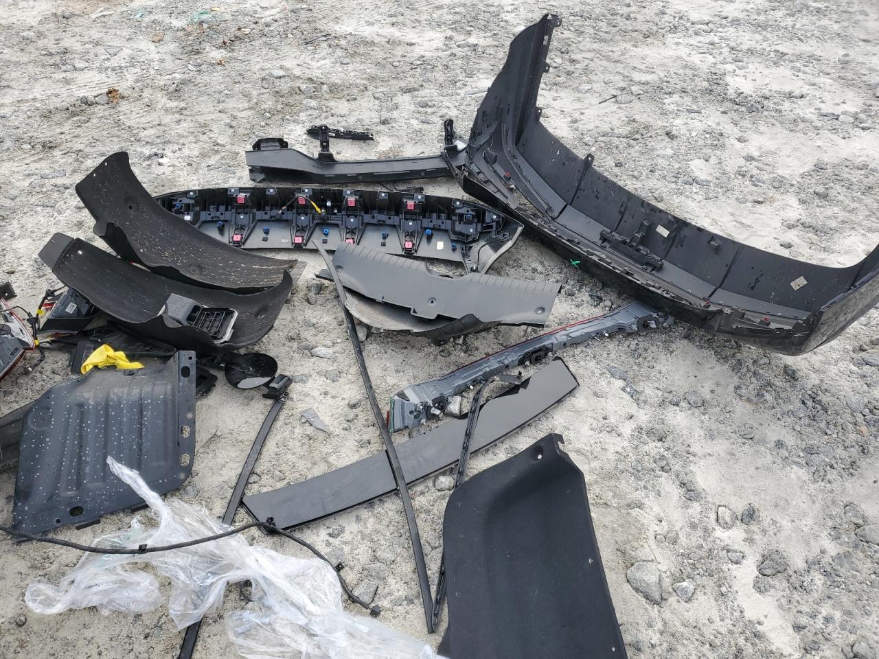 2024 HYUNDAI ELANTRA SEL VIN:KMHLM4DG9RU734301