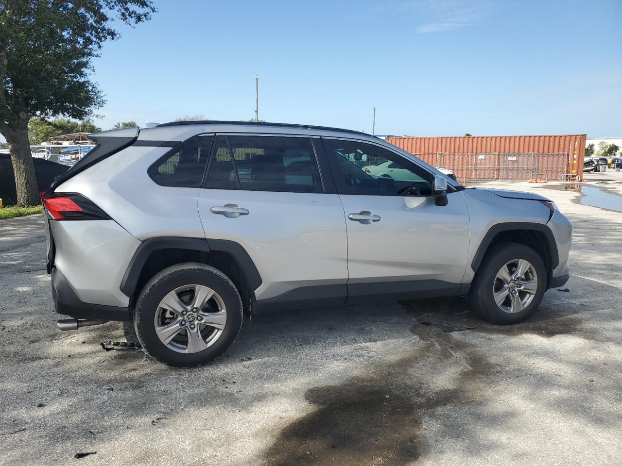 2022 TOYOTA RAV4 XLE VIN:2T3W1RFV3NC204133