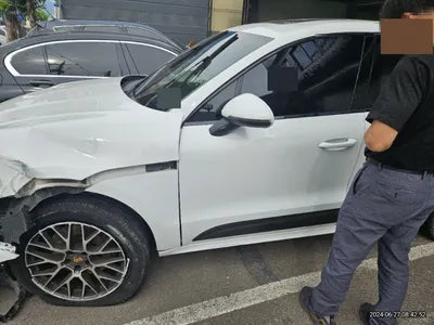 2016 Porsche Macan VIN: