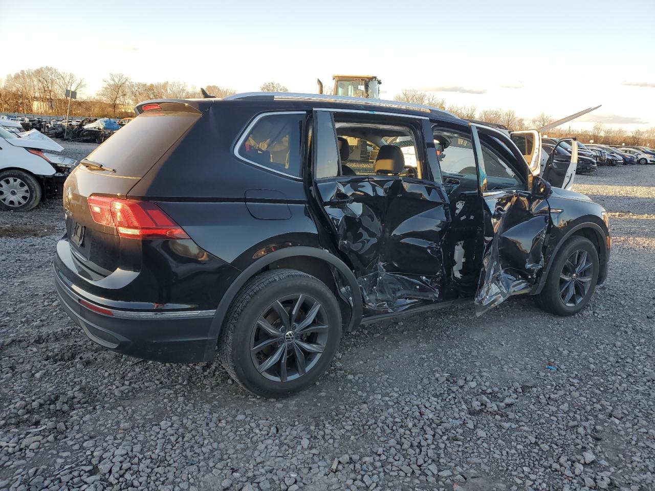 2023 VOLKSWAGEN TIGUAN SE VIN:3VV3B7AX9PM118651