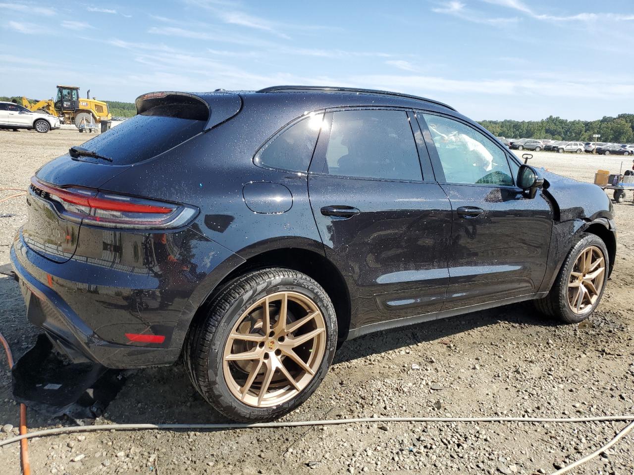 2022 PORSCHE MACAN  VIN:WP1AA2A59NLB02960