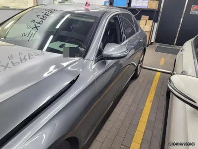 2016 Mercedes-Benz E 220 VIN: