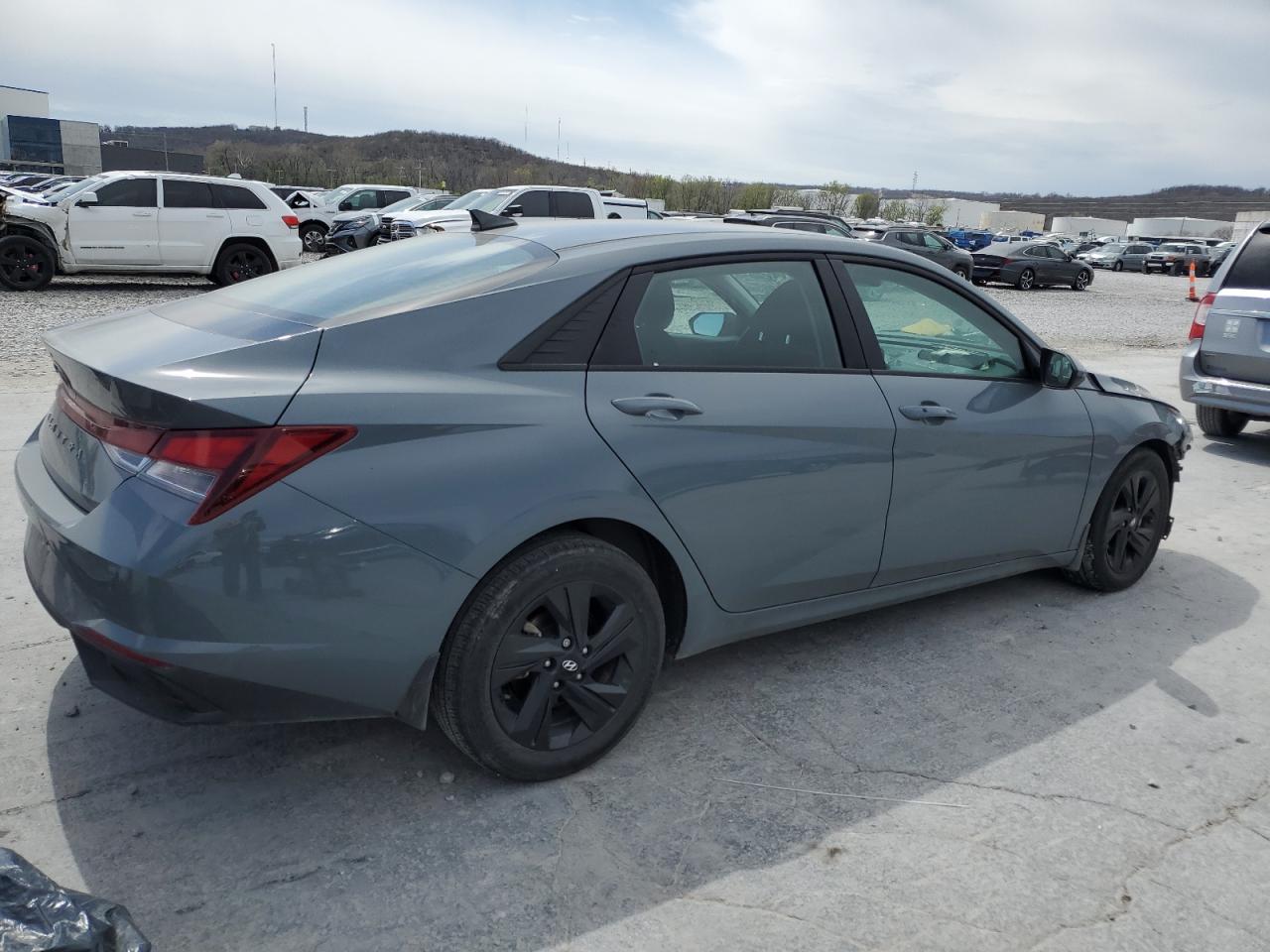 2022 HYUNDAI ELANTRA SEL VIN:KMHLM4AG4NU358136