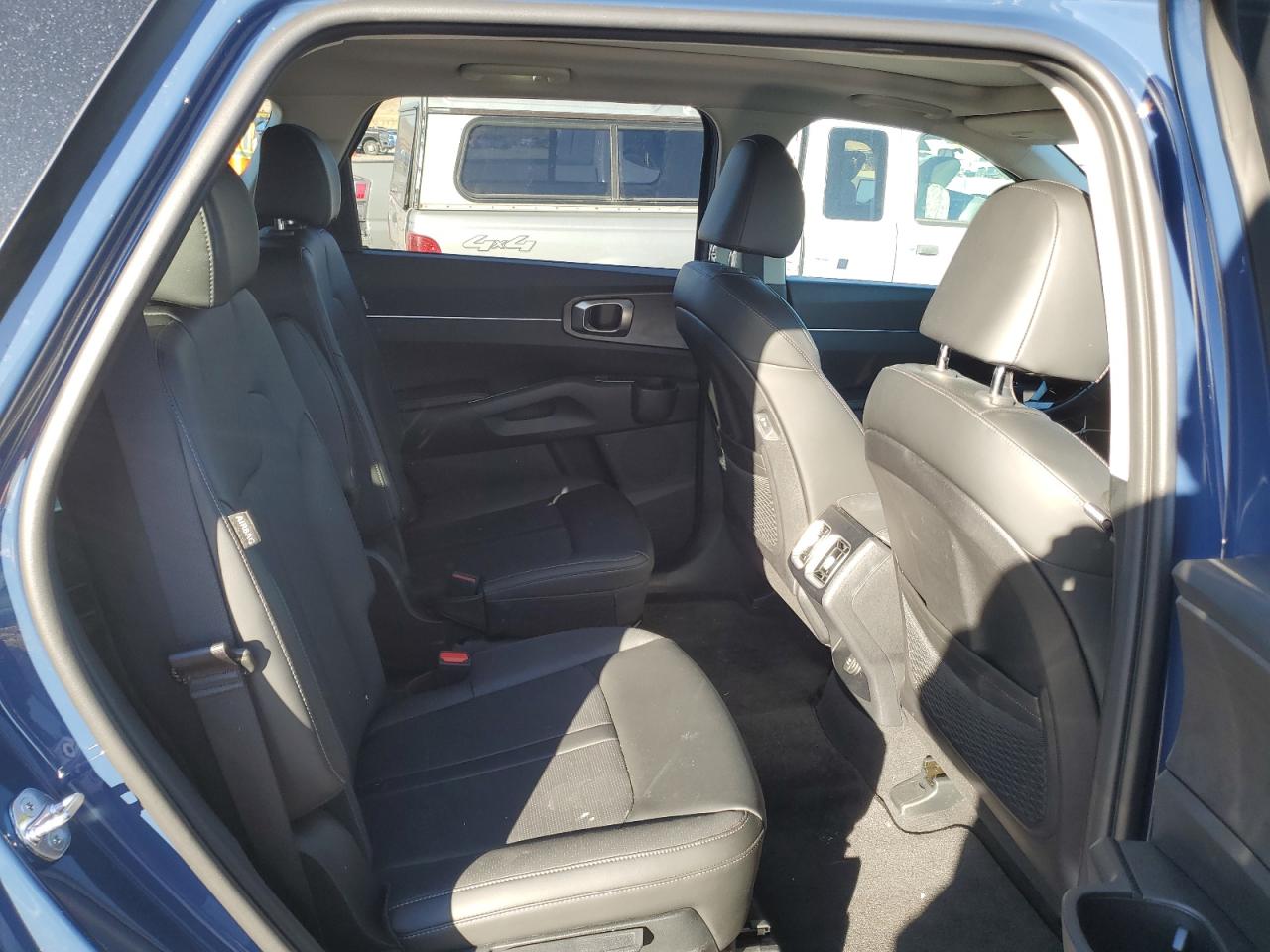 2024 KIA SORENTO EX VIN:5XYRHDJF8RG259790