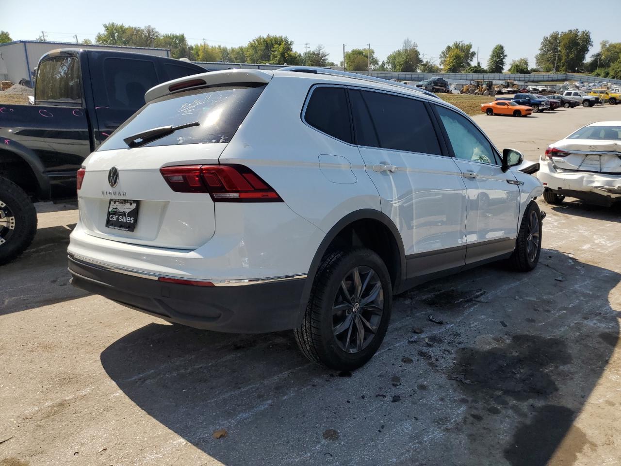 2022 VOLKSWAGEN TIGUAN SE VIN:3VV3B7AX5NM094619
