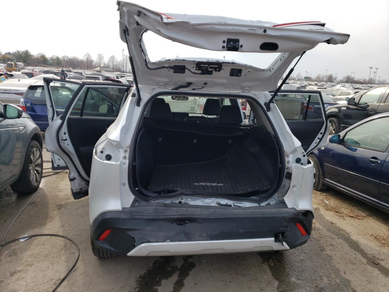 2022 TOYOTA COROLLA CROSS XLE VIN:7MUEAABG8NV023510