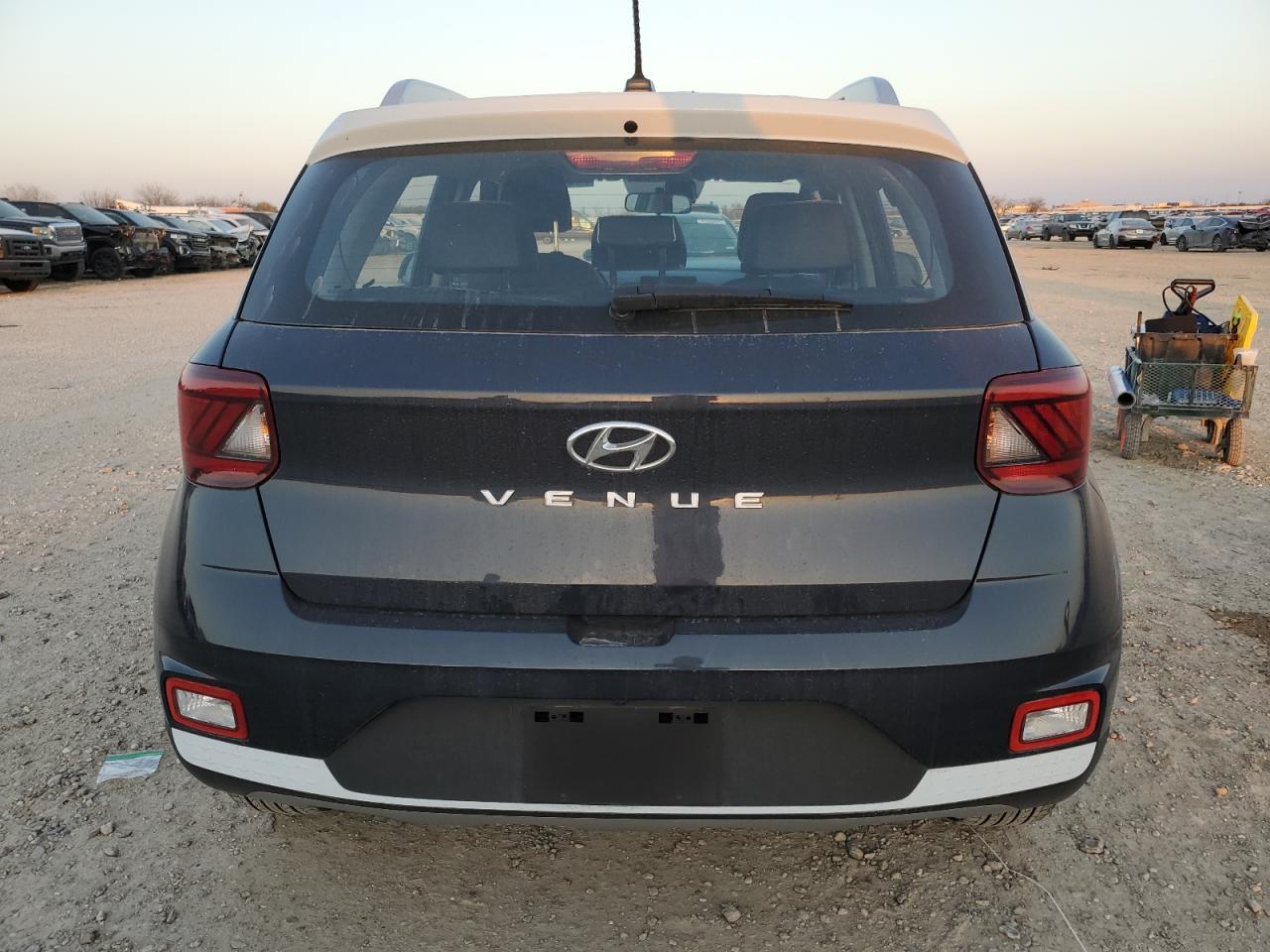 2024 HYUNDAI VENUE SEL VIN:KMHRC8A37RU325834