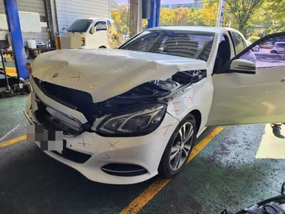 2015 Mercedes-Benz E 220 VIN: