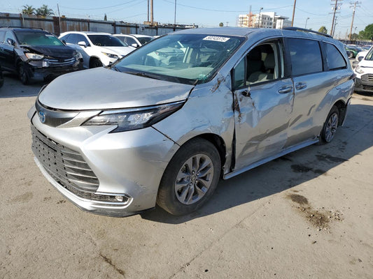2024 TOYOTA SIENNA XLE VIN:5TDYRKEC3RS193861