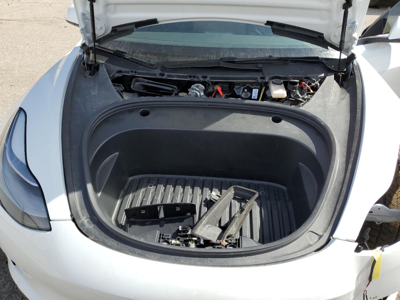 2023 TESLA MODEL 3  VIN:LRW3E1FA6PC944279