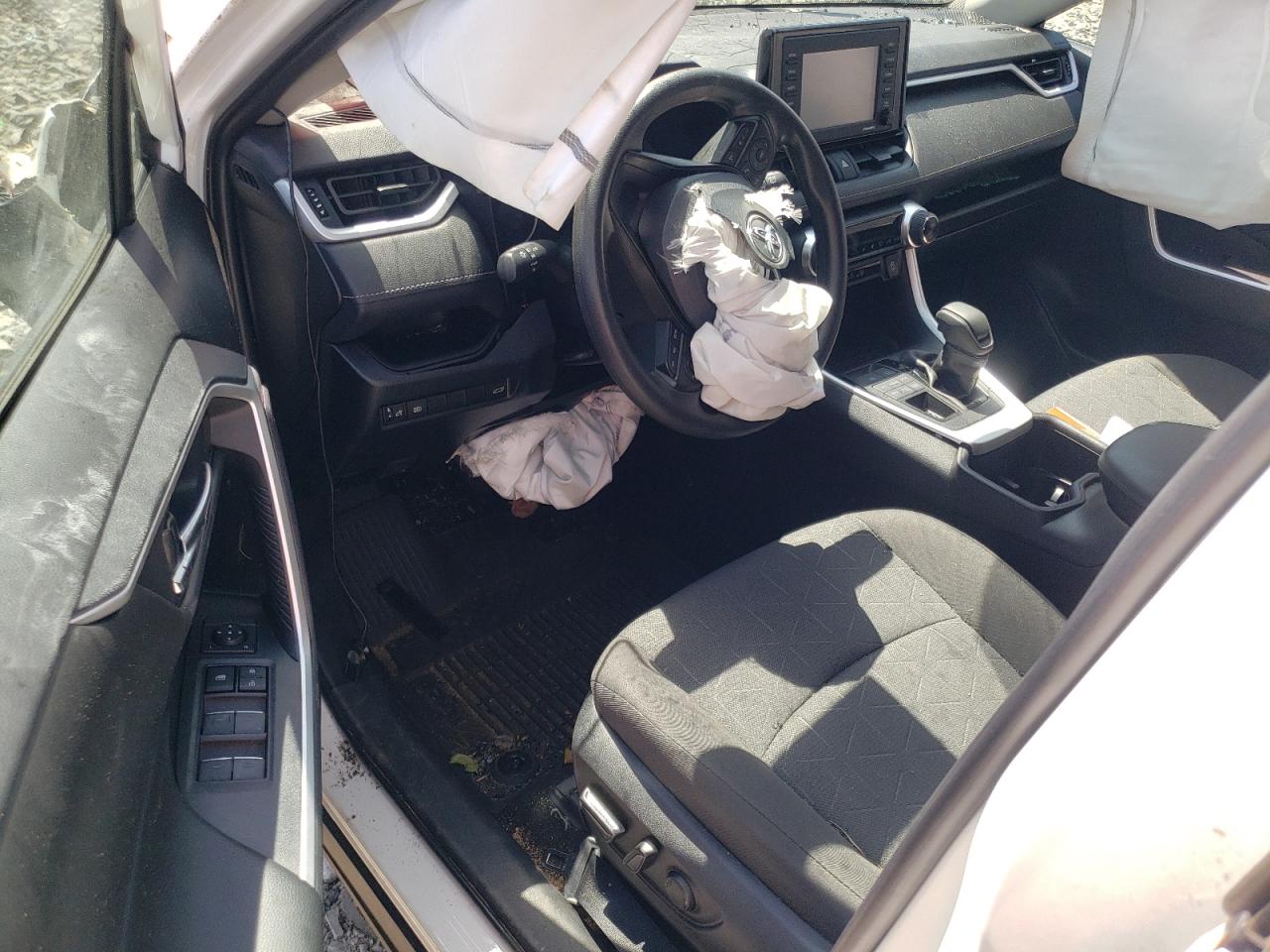 2022 TOYOTA RAV4 XLE VIN:2T3P1RFV3NC292217