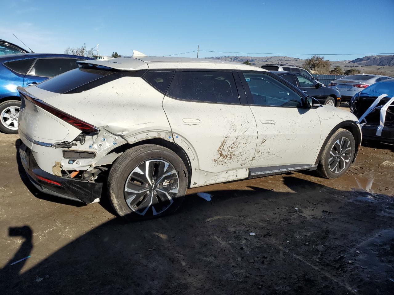 2022 KIA EV6 LIGHT VIN:KNDC34LA9N5041088